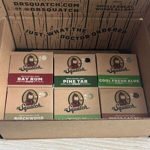 Dr Squatch 12 soaps & soap saver NEW